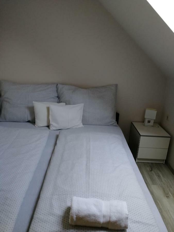 Ovar Apartman Mosonmagyarovar Luaran gambar
