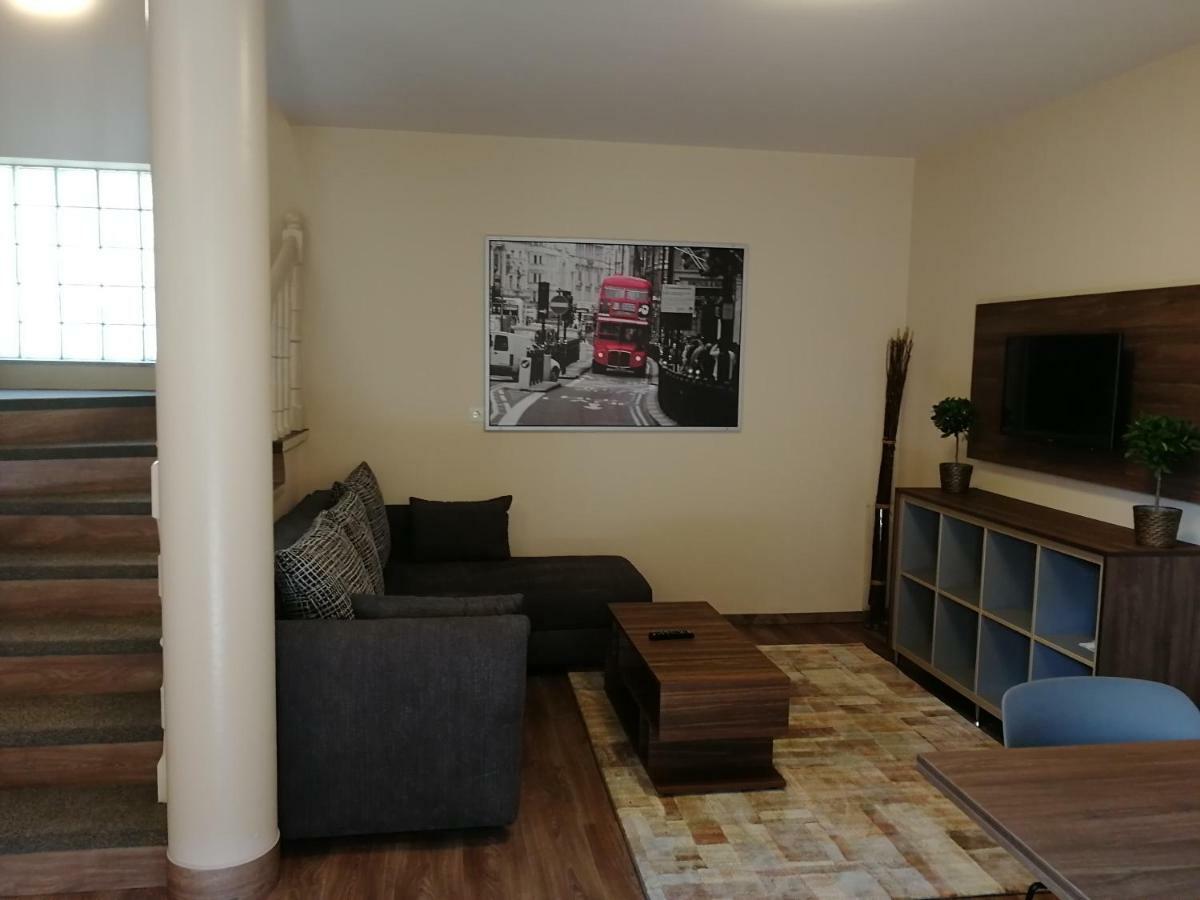 Ovar Apartman Mosonmagyarovar Luaran gambar