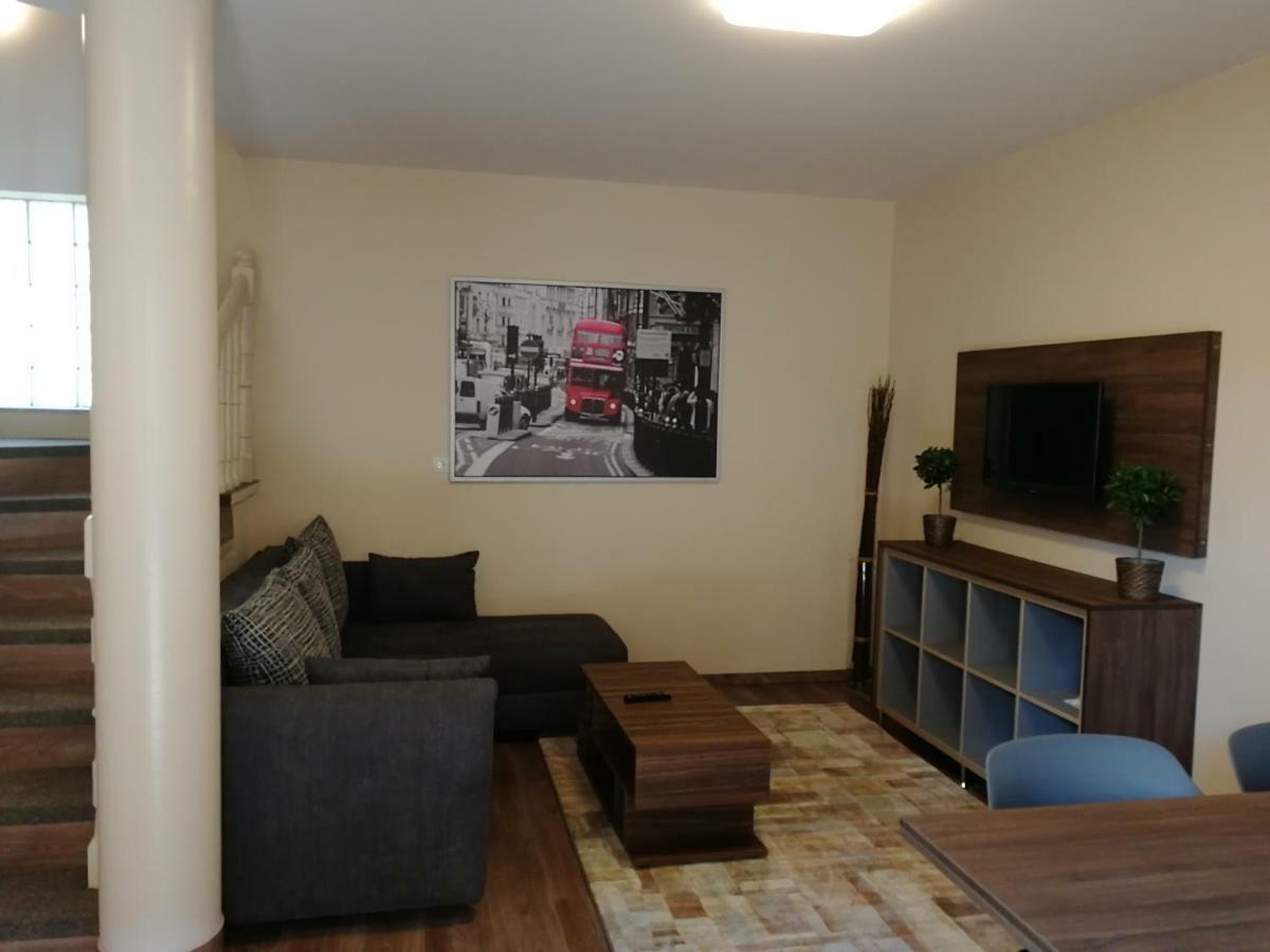 Ovar Apartman Mosonmagyarovar Luaran gambar